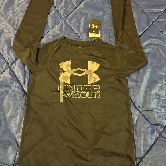 Under Armour Black Performance Long Sleeve - Picture 1 of 5